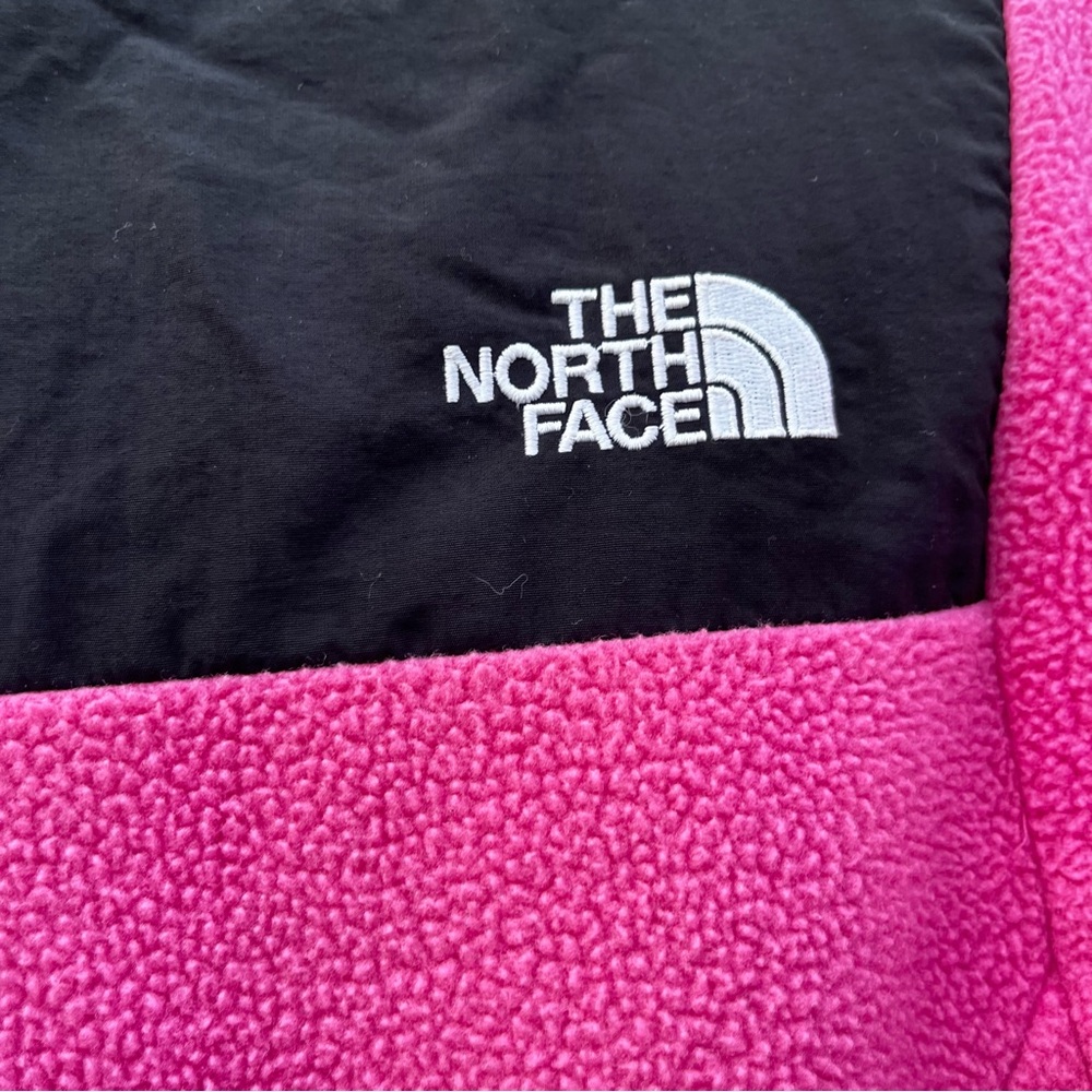The North Face Fleece Zipper Jacket in Pink & Black - Size Small - Picture 5 of 7